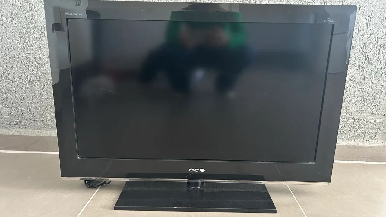 TV CCE Stile D3201 - 32 LCD