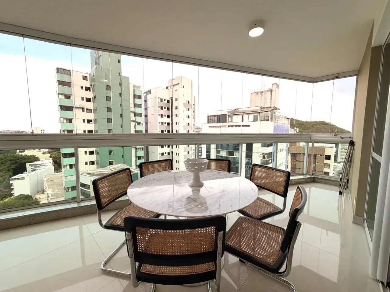 3 Quartos, 2 suítes, 3 vagas, na Praia do Canto. - Foto 3