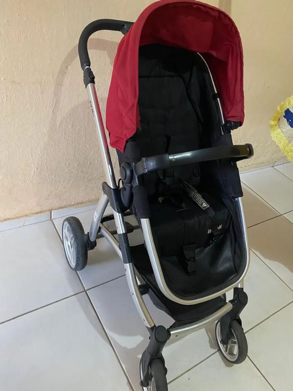 Carrinho de bebê seminovo  - Foto 2