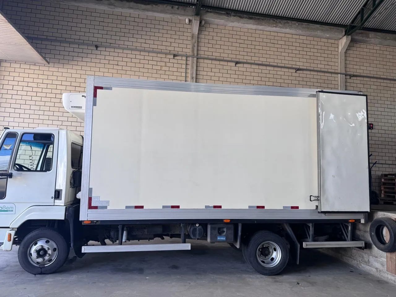 Ford cargo