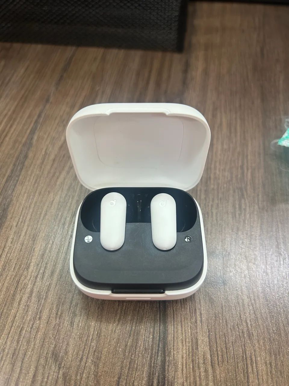 Fone de ouvido Soudcore P30i