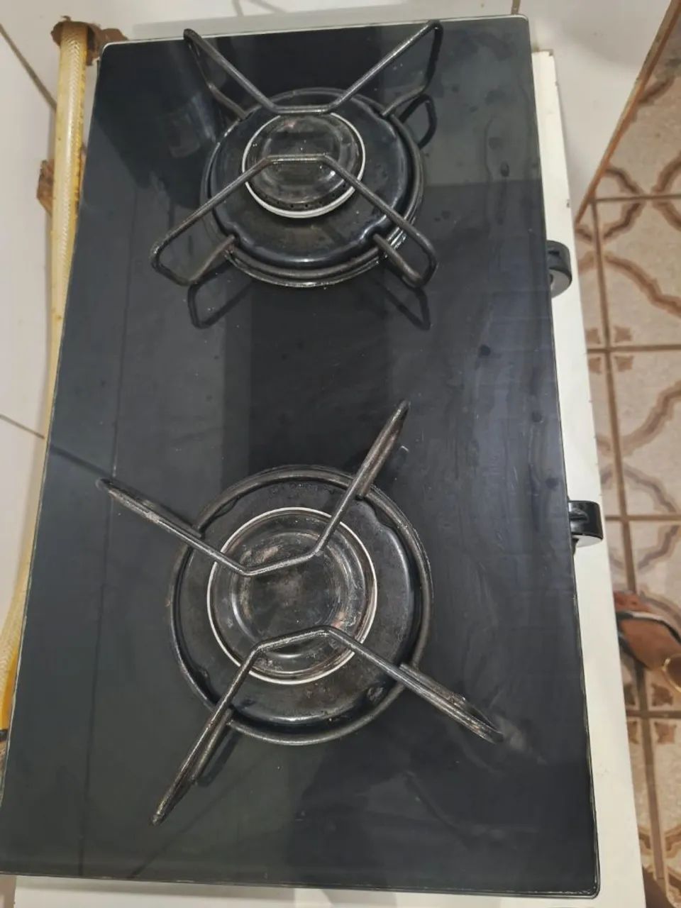 Vendo Eletrônicos, Geladeira e Cama de Ferro com Colchão  - Foto 4