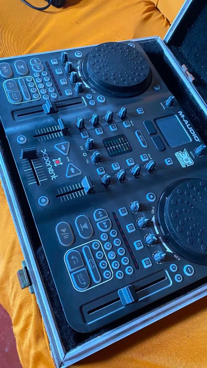 Controladora DJ M-Áudio xponent - Foto 4