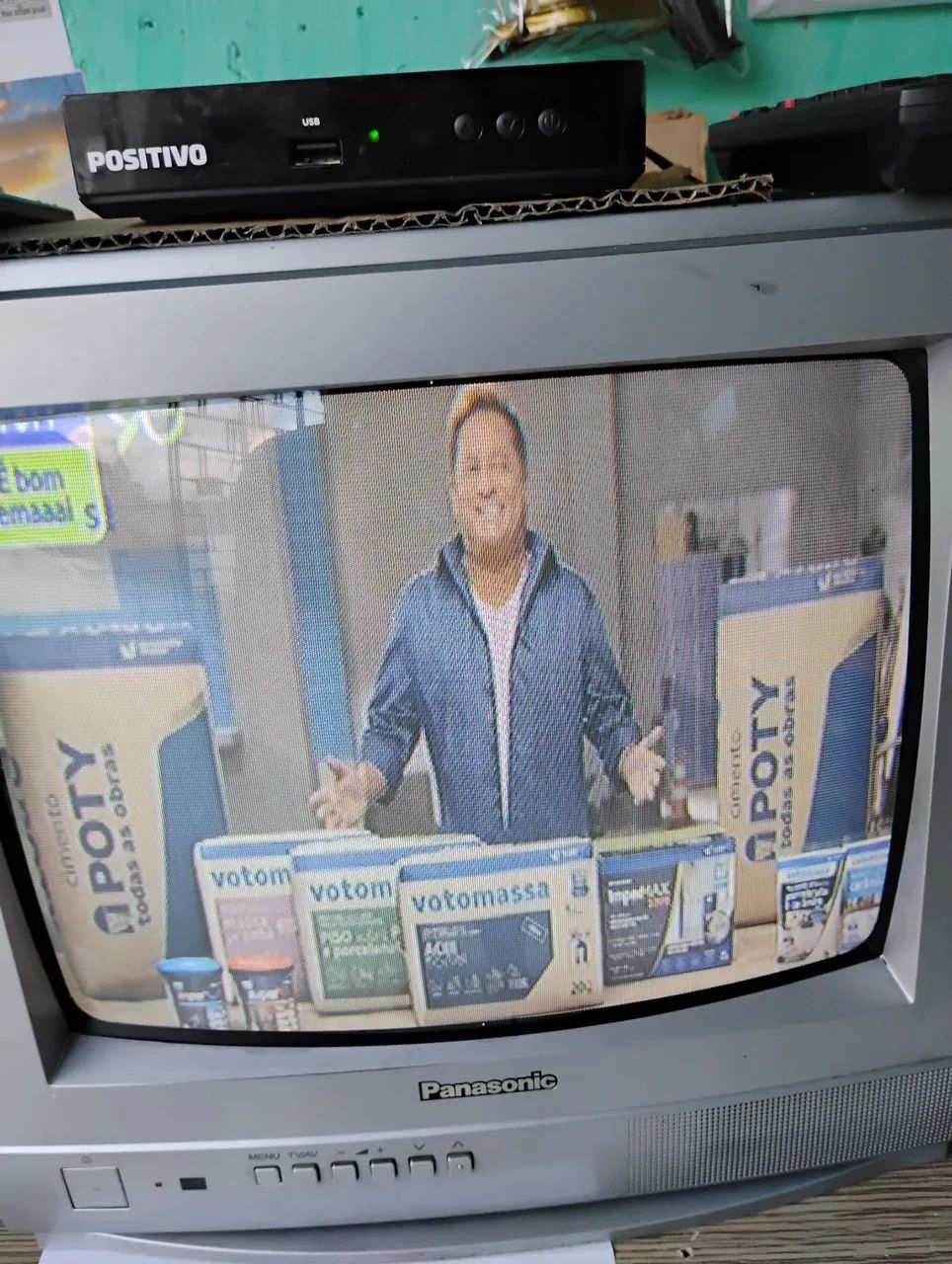 Televisão de tubo Panasonic 17 POLEGADAS COM CONTROLE  - Foto 3