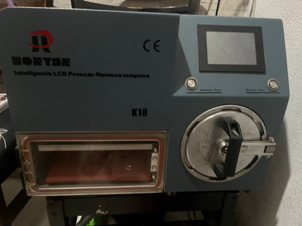Vende-se máquina de vidro 