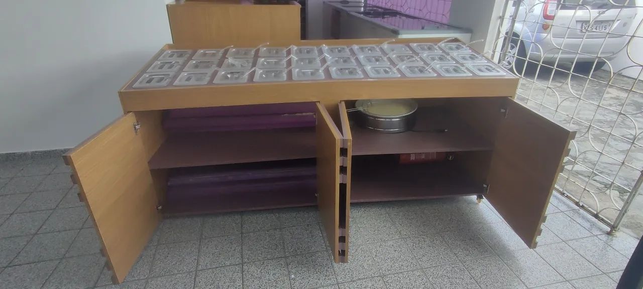 Vendo ilha de recheio para açaí e sorveteria! Com Cubas tampas e talheres. - Foto 5