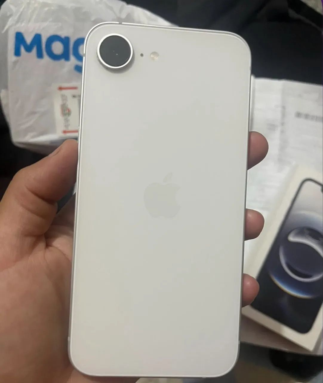 IPHONE 16e / 128 GB COM NOTA FISCAL 4.000 - Foto 3