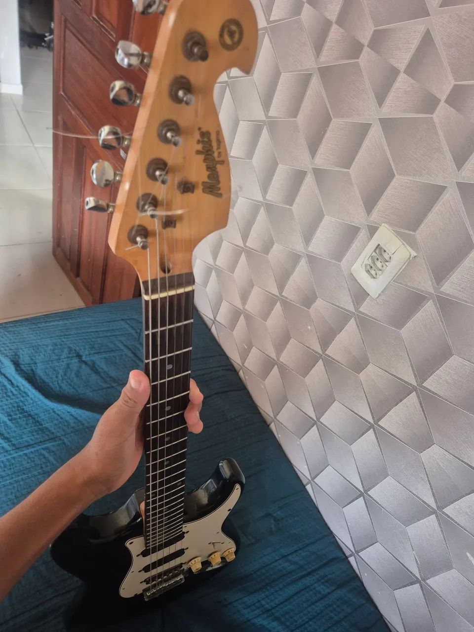 Guitarra Mephis by tagima Mg 32