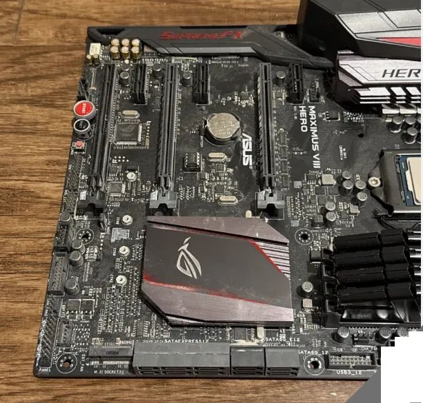 PLACA MAE ASUS Maximus VIII Hero LGA1151 + i7-6700k - Peças de
