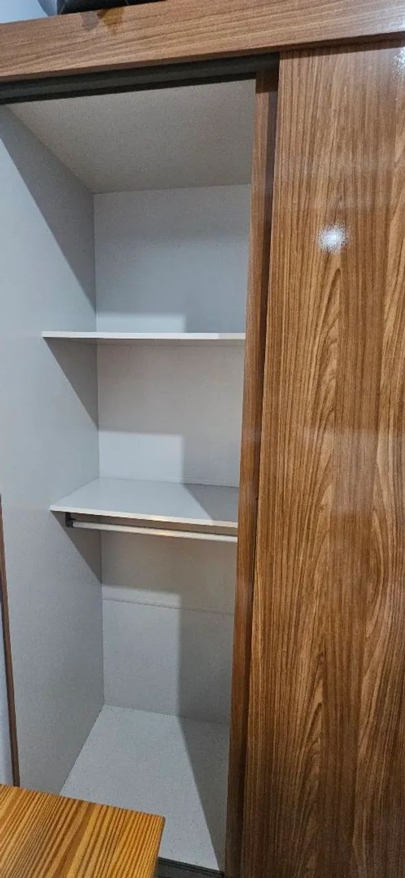 Guarda roupas de solteiro - Foto 2