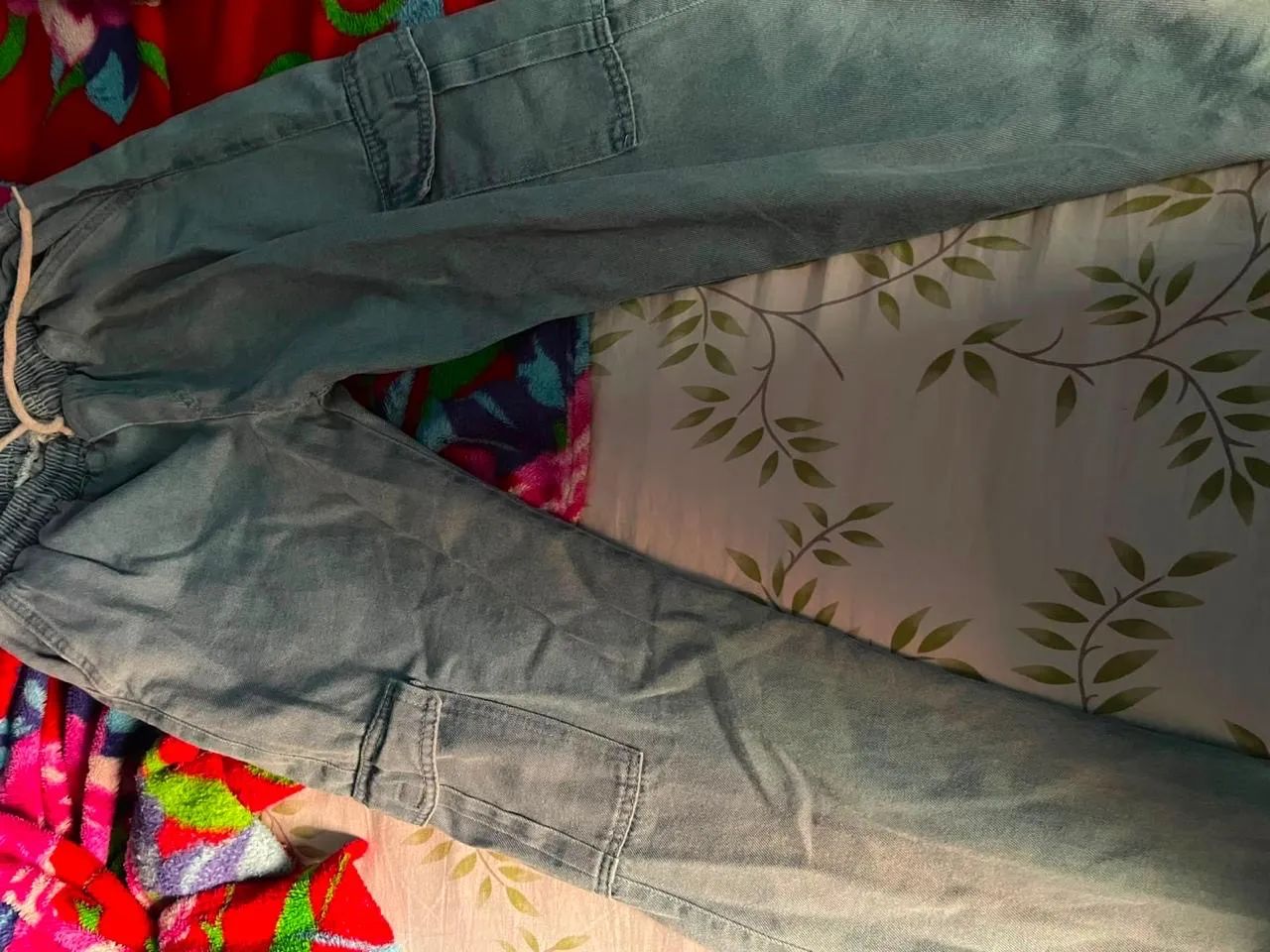 Calça cargo tamanho M - Foto 2