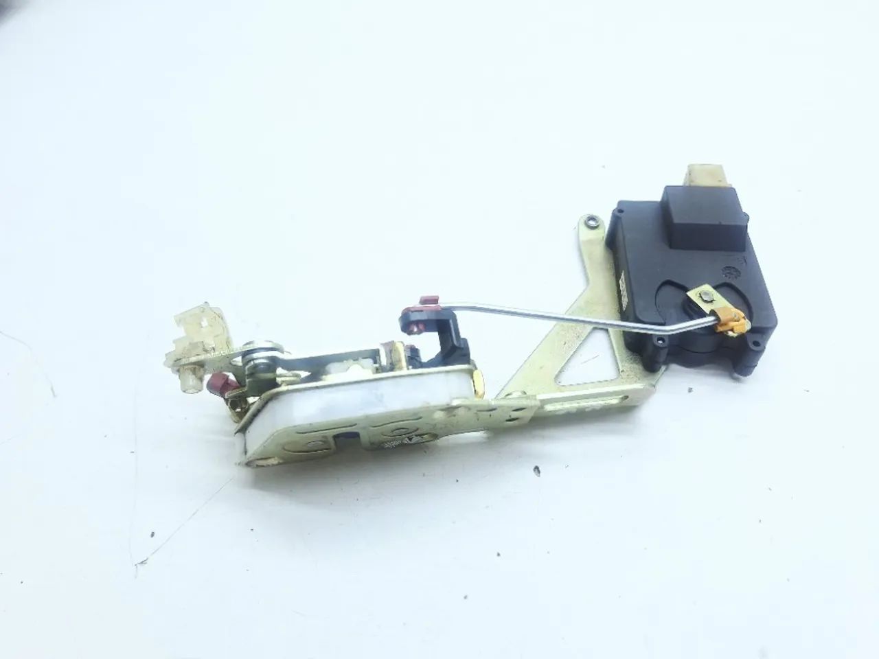 Fechadura Porta Dianteira Direita Chery Qq 1.0 2018 - Peças para