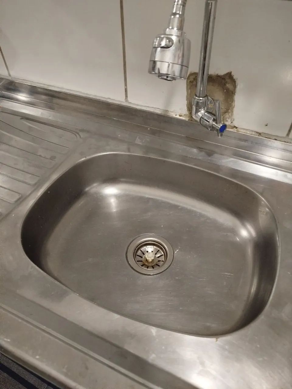 Pia com cuba integrada em aço inox - Foto 2