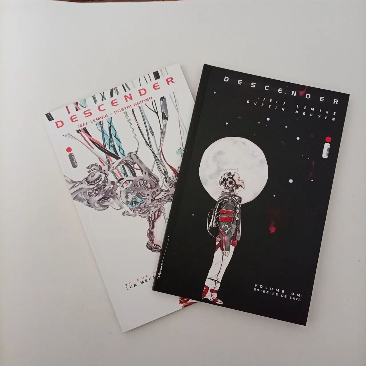 HQ Descender volumes 1 e  2