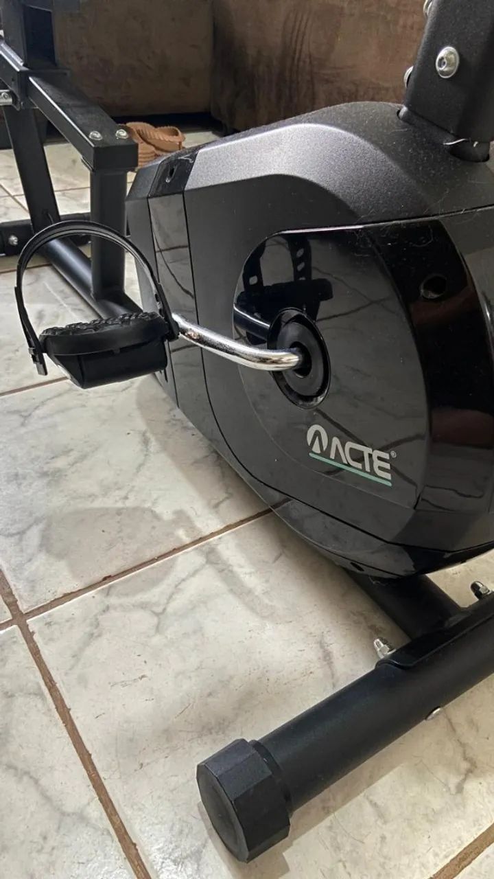 Bicicleta Ergométrica Acte Sports - Estado de Nova - Foto 3