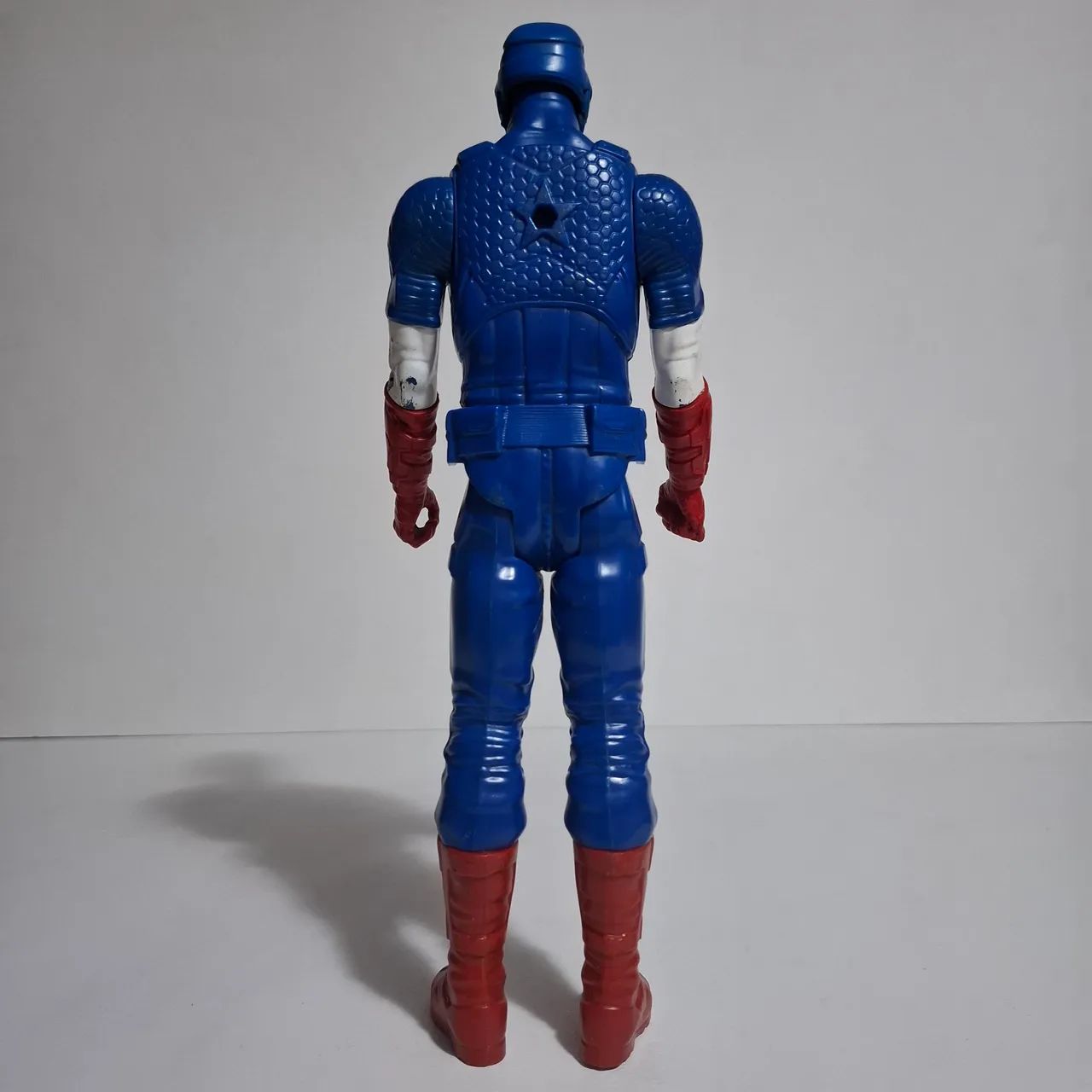 Capitão América 30 cm Titan Hero da Hasbro - Foto 5