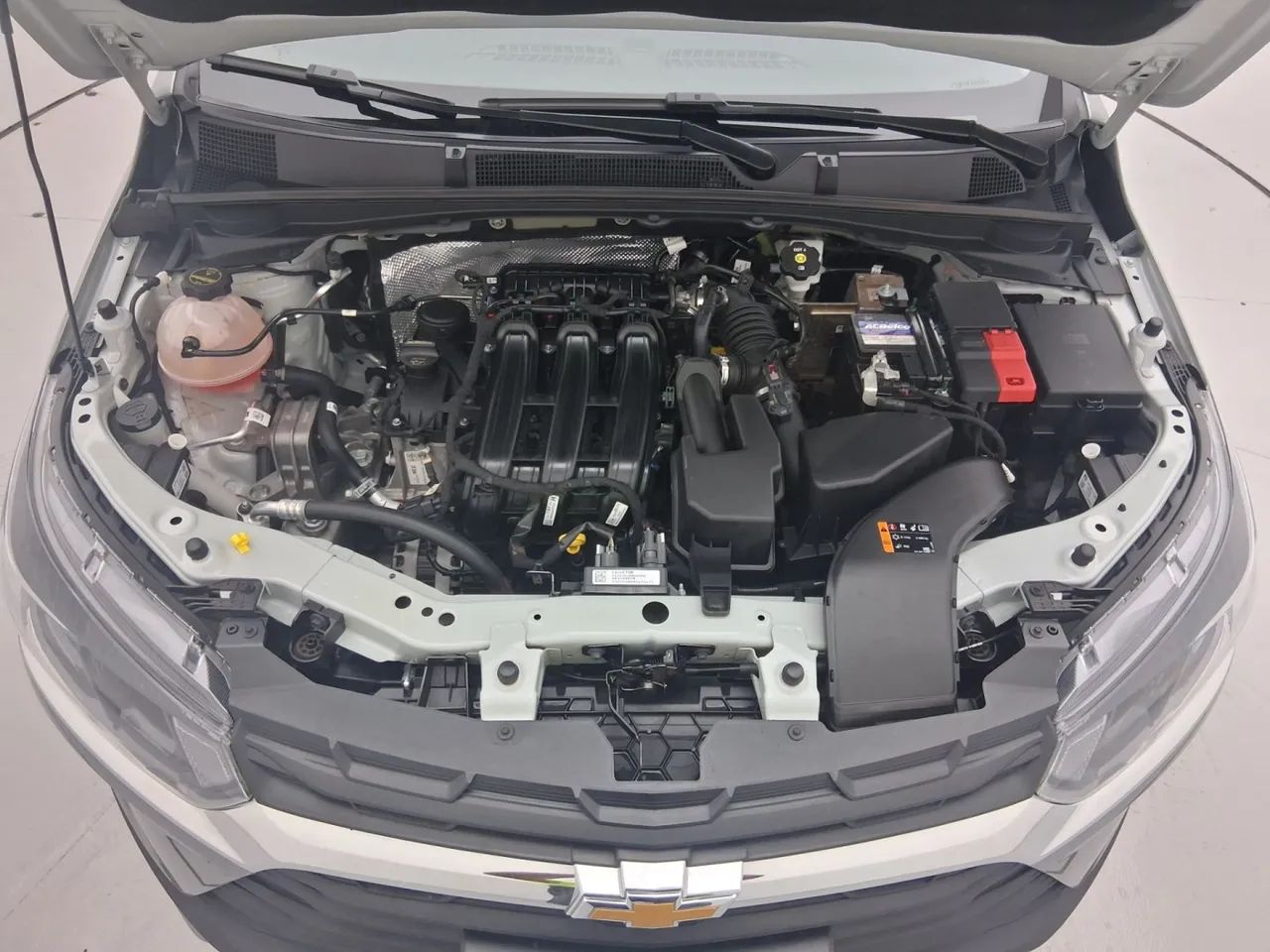 Chevrolet Onix Activ 1.4 8V Flex Aut. 4P, foto 10 de 18
