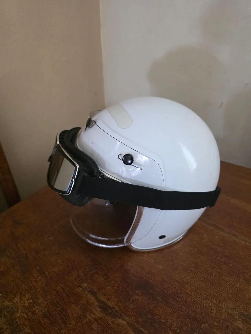 Capacete Custon Vintage com óculos. - Foto 4