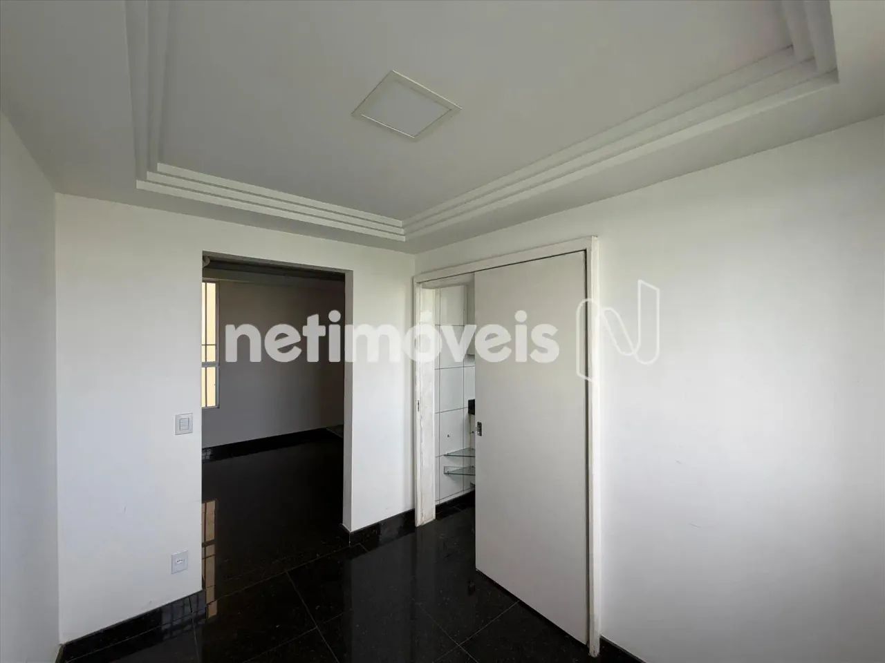 Apartamento 2 quartos, suíte, com vaga de garagem livre e demarcada. - Foto 4