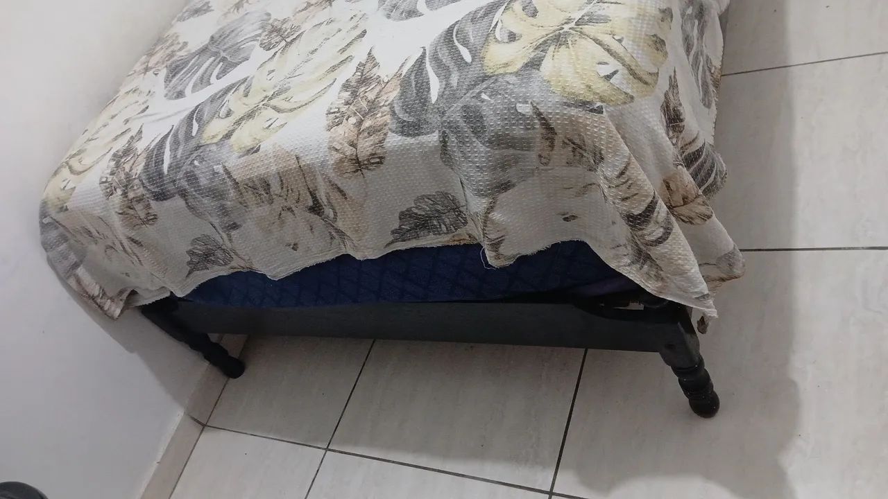 Cama com colchão 