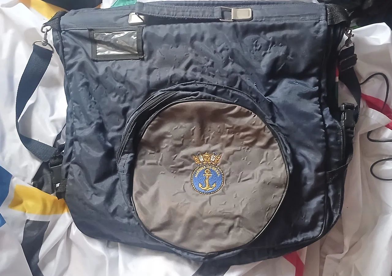 Capa para terno - praterno Como logo brasão da Marinha 