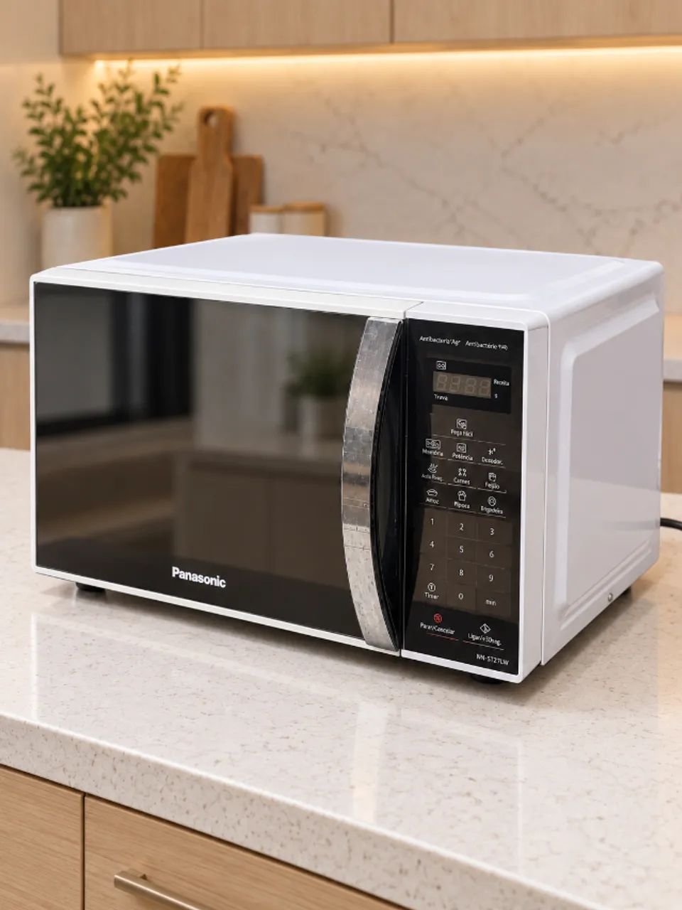 Microondas Panasonic 21L 700W Espelhado 220V - usado