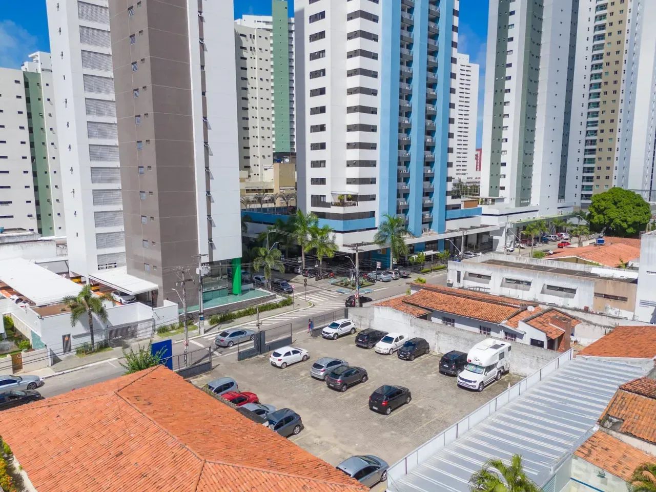 Salas e lojas Comerciais na Unidade Jardim luna, As mais salas térreas 1° ANDAR E  LOJAS!! - Foto 2
