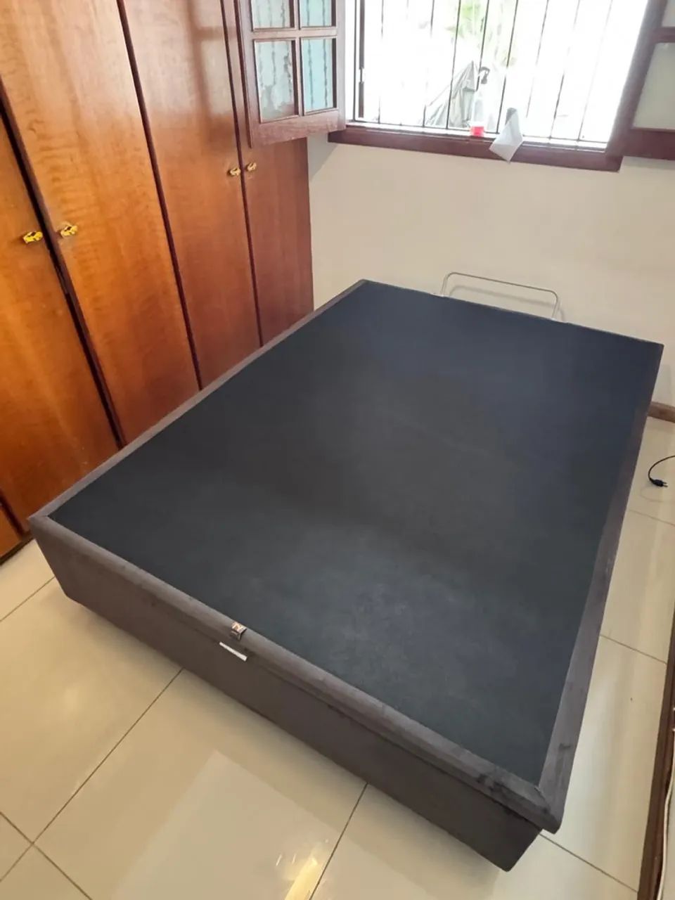 Colchão de casal Sealy e box, 1 ano de uso, novíssimo  - Foto 3