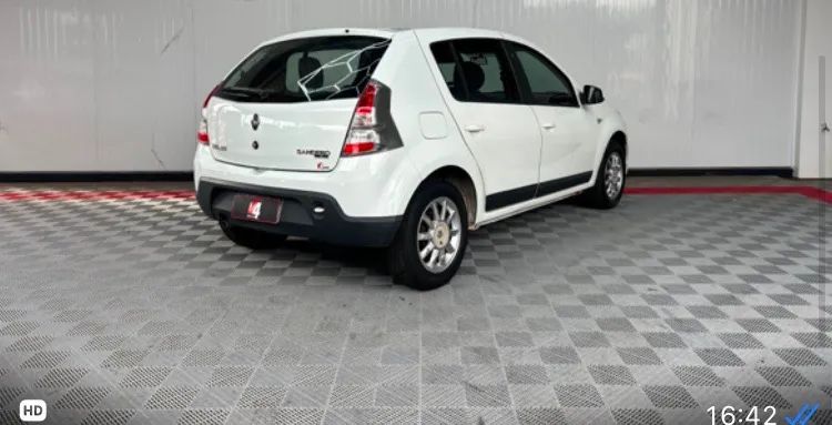 Renault Sandero 2014
