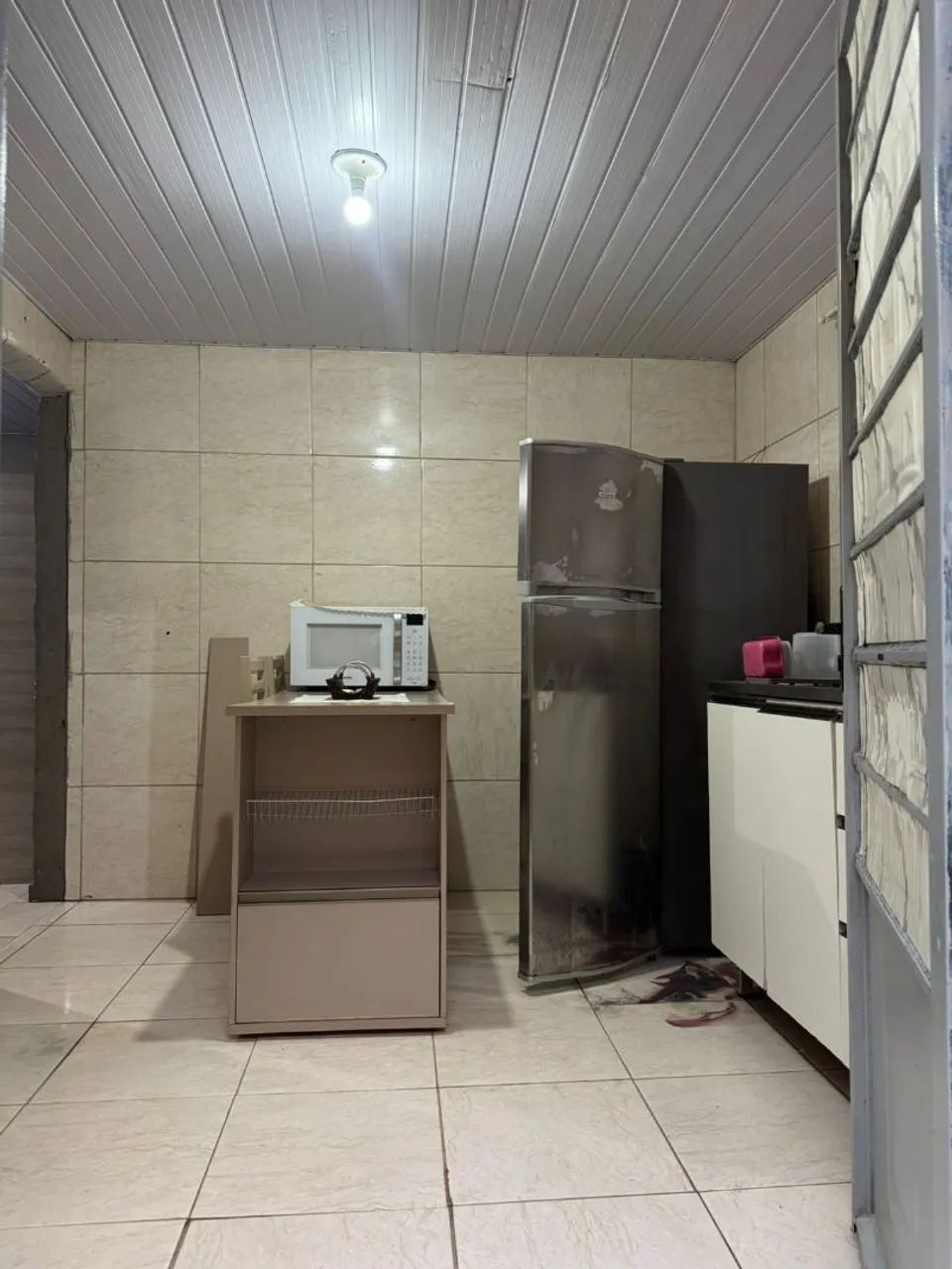 Aluco kitnet no Itacorubi 