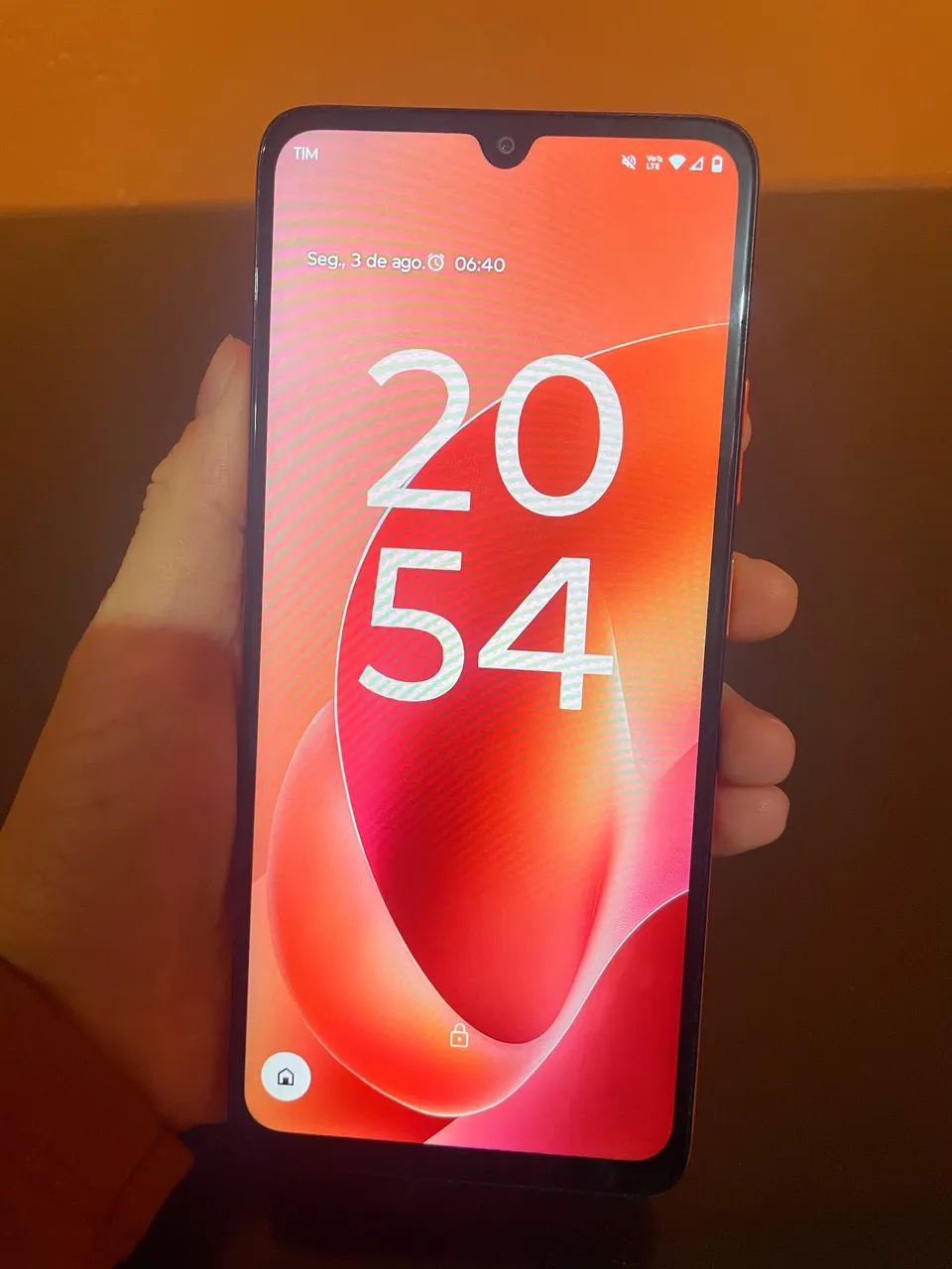 CELULAR MOTO G06 NOVO LARANJA - Foto 3