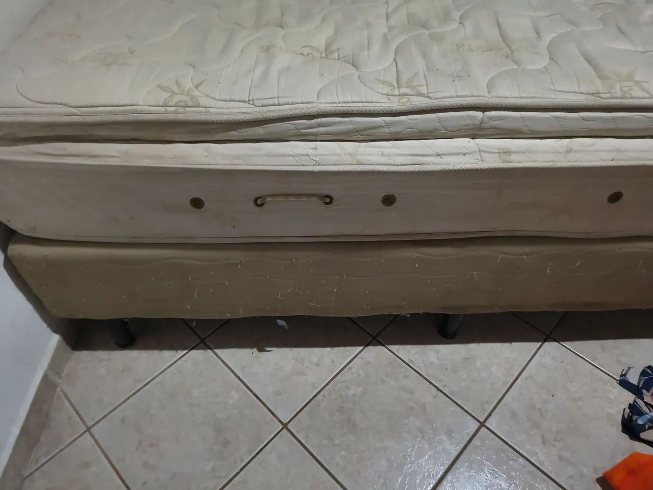 Colchão de casal junto com box - Foto 3