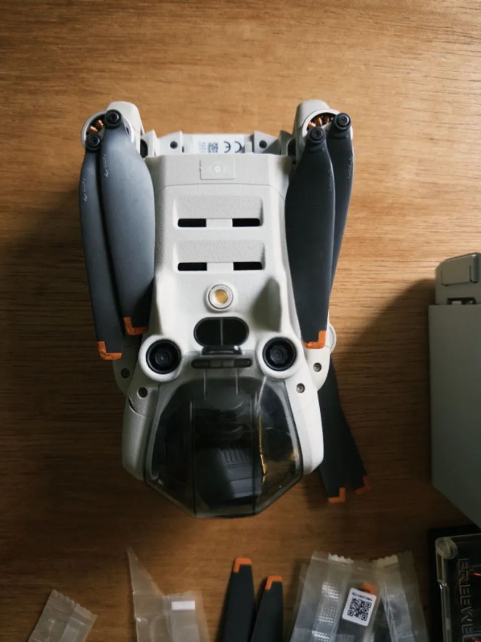 Drone DJI mini 5 Pro Kit Fly More - Foto 5