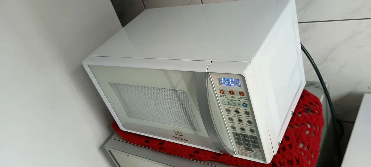 Microondas Electrolux 20 litros 127v - Foto 5