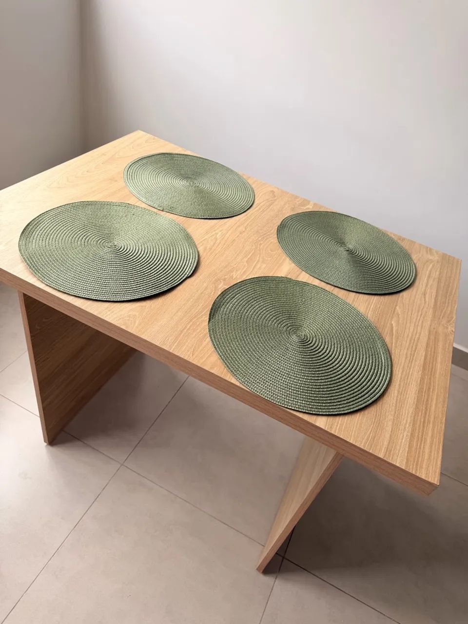 Mesa de jantar 4 lugares