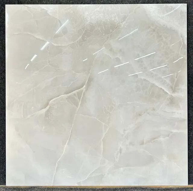 Piso retificado 81x81 polido "Onix Cristal" - R$54,90m2 até 12x sem juros. 