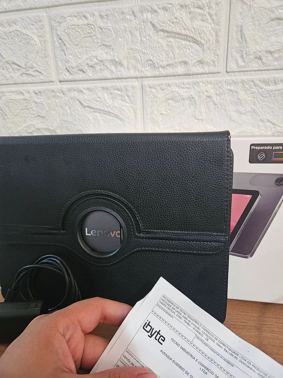 Tablet Lenovo Tab 4G Modelo: TB311XU - Foto 2