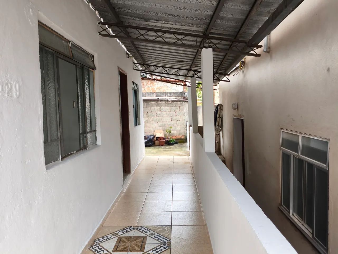 Casa com Garagem e quintal. - Foto 4