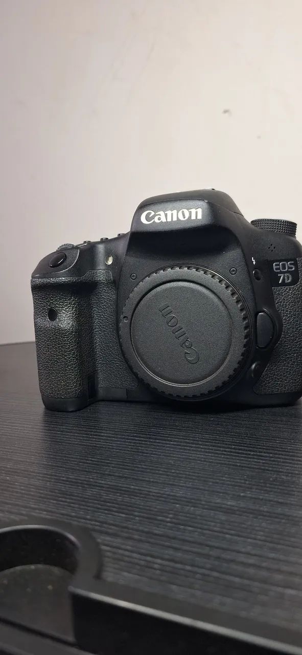 Camera Canon EOS 7D Classica 103 mil clicks