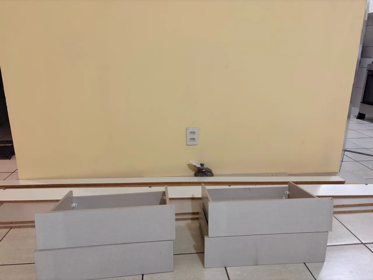 VENDO GUARDA-ROUPA BRANCO  - Foto 4