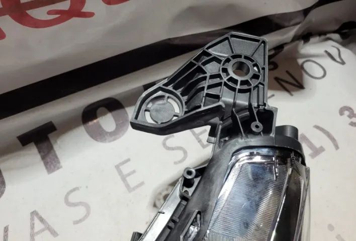Farol lado esquerdo Peugeot 208 ano 2020/ sem led Original  - Foto 3