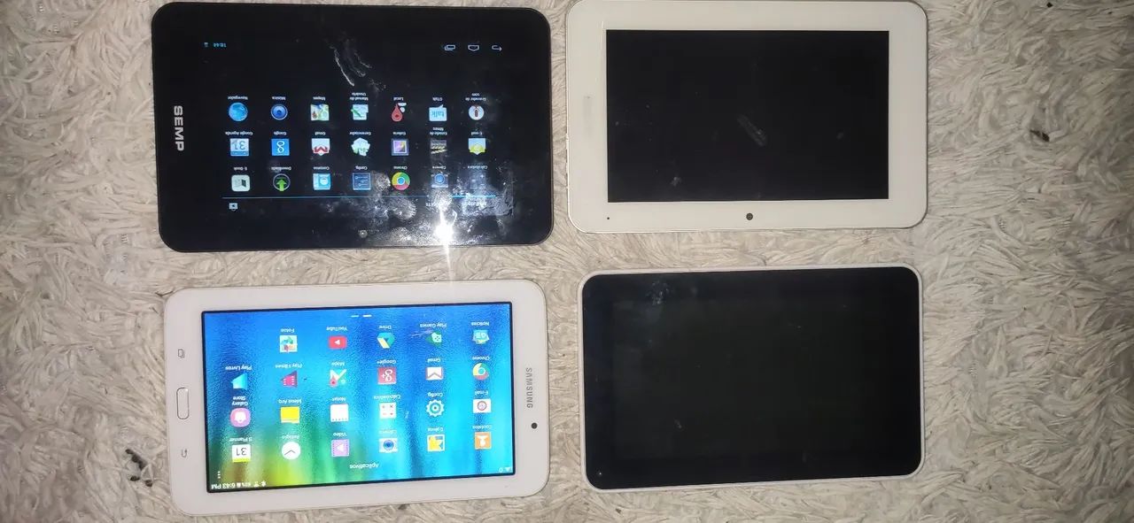 Quatro tablets, 3 funcionando perfeitamente e 1 que vai ate o logo da Multilaser e para.  - Foto 3