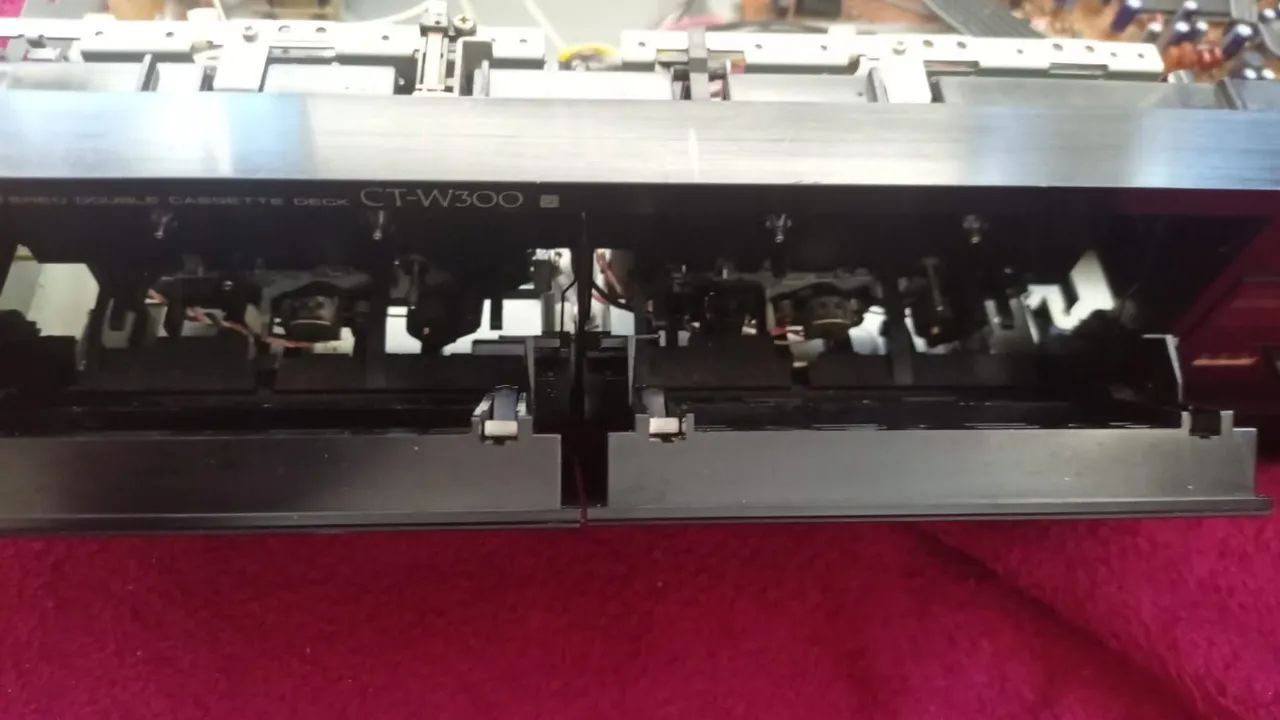Tape deck duplo estéreo da marca Pioneer, modelo CT-W300 - Foto 2