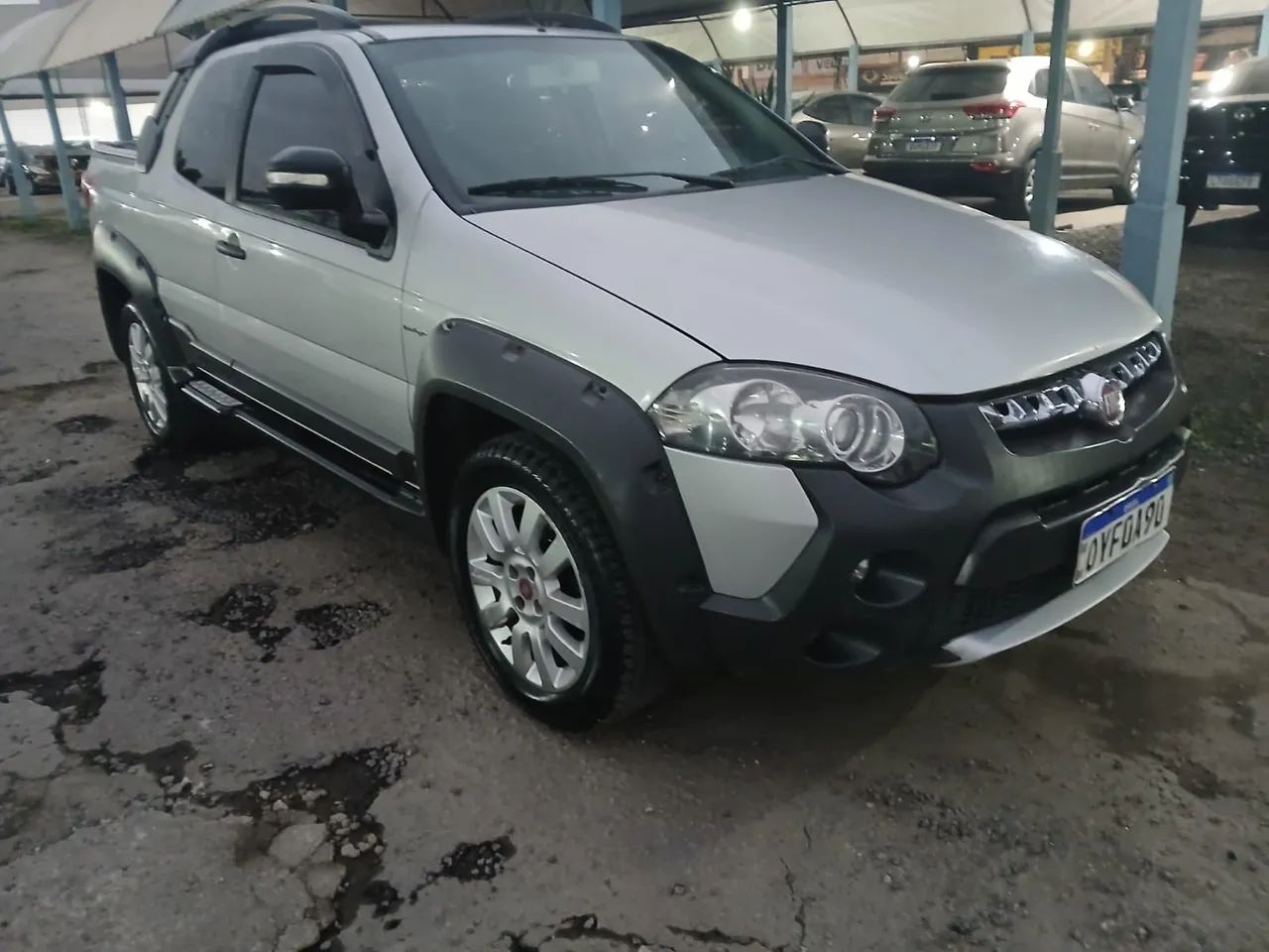 Fiat Strada Adv.1.8 16V Dualogic Flex CD 2014 - Foto 3