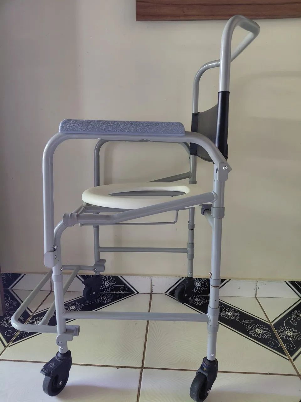 Cadeira de roda  - Foto 2