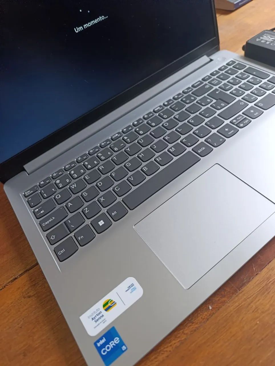 Notebook Lenovo IdeaPad 1i - 512SSD/8GB i5 com carregador original - Foto 3