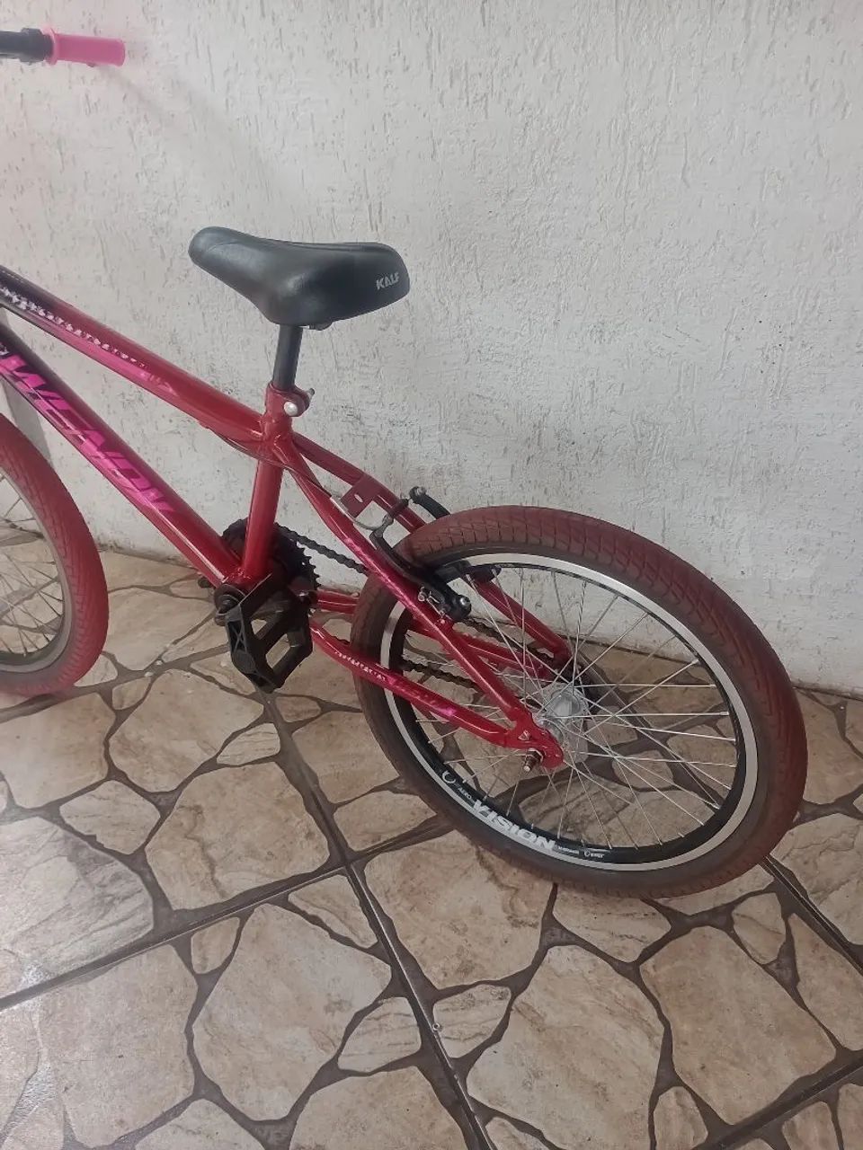 Bicicleta juvenil aro 20 no estado de nova  - Foto 5