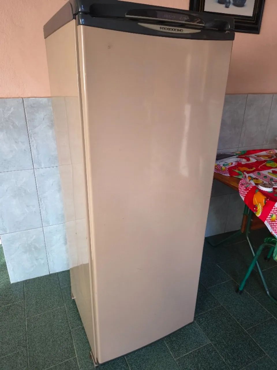 Vendo Freezer 