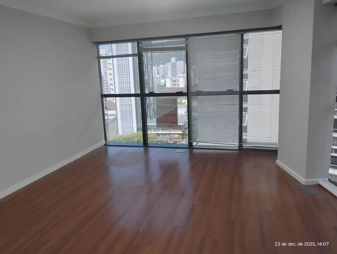 Sala no centro de Floripa  - Foto 4