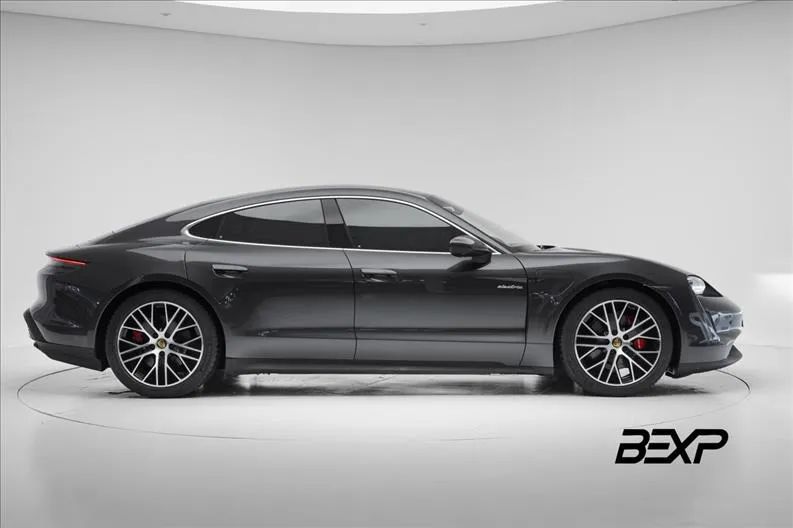 Porsche Taycan 4S (Elétrico), foto 6 de 15